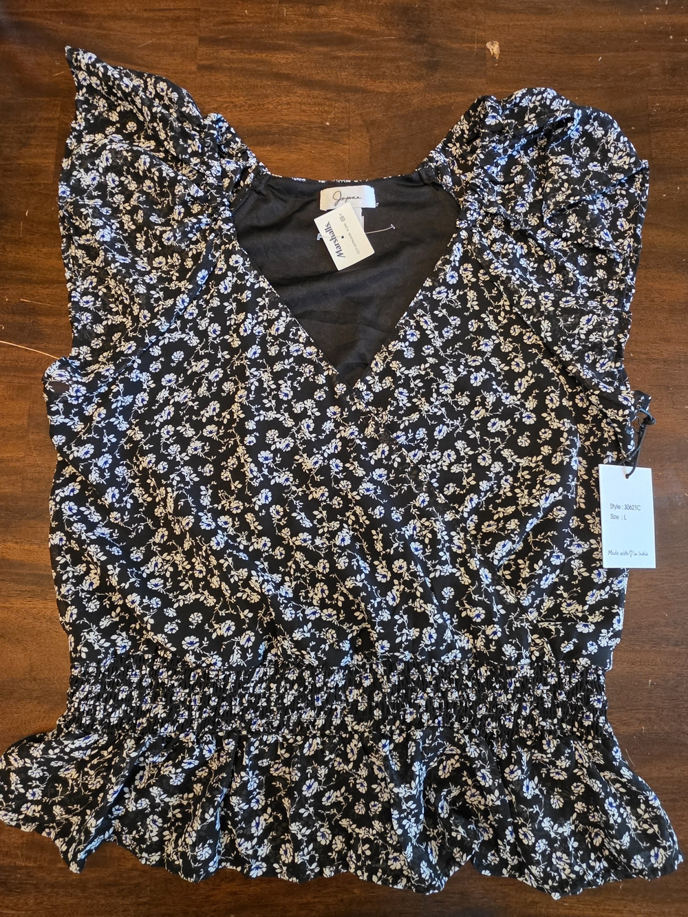 NWT Japna Black Ditsy Floral Peplum Top Blouse V-Neck Size Large